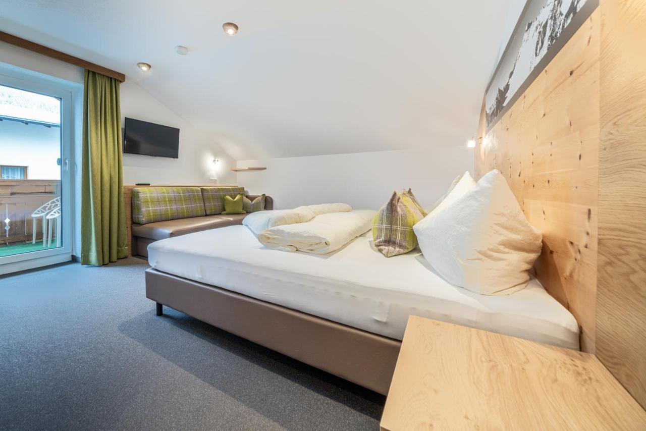 Garni Oetztal Rooms & Aparts Sölden Buitenkant foto