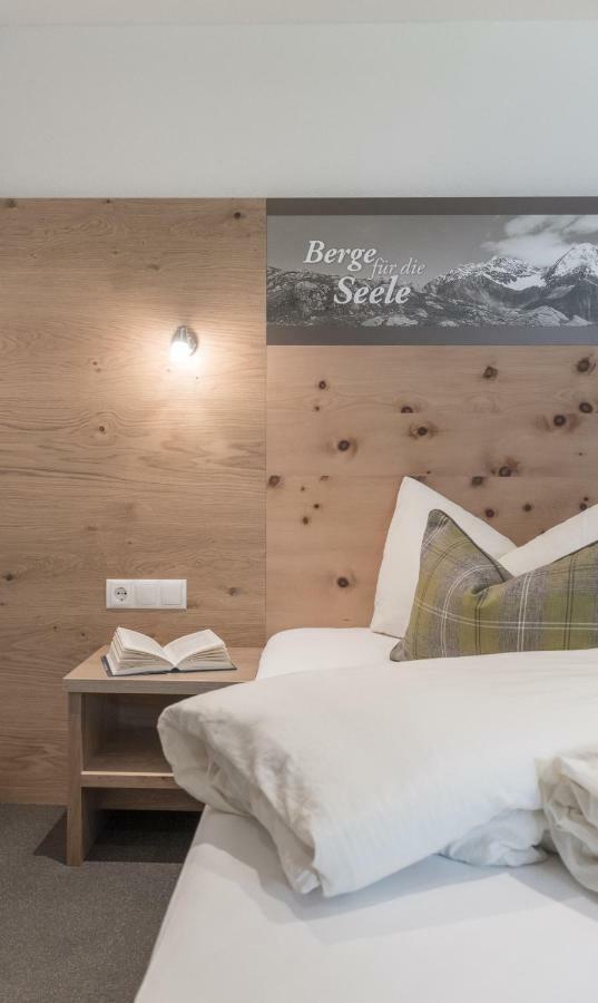 Garni Oetztal Rooms & Aparts Sölden Buitenkant foto